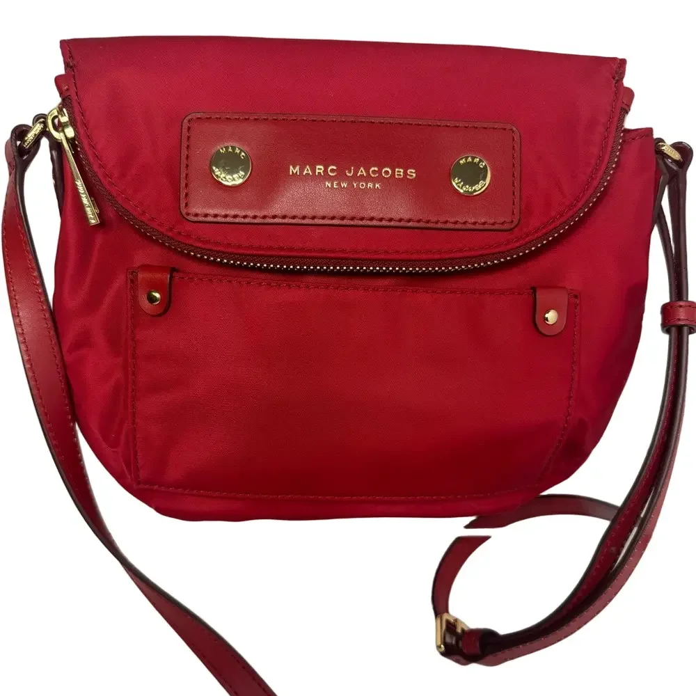 #180 Marc Jacobs Preppy Nylon Mini Natasha Crossbody Bag